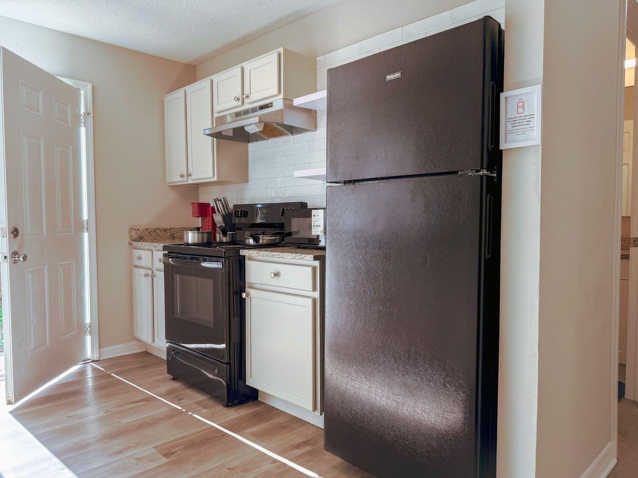 Hare Ave - Photo 7 of 17