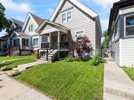 featured image of 3637 N 19th St