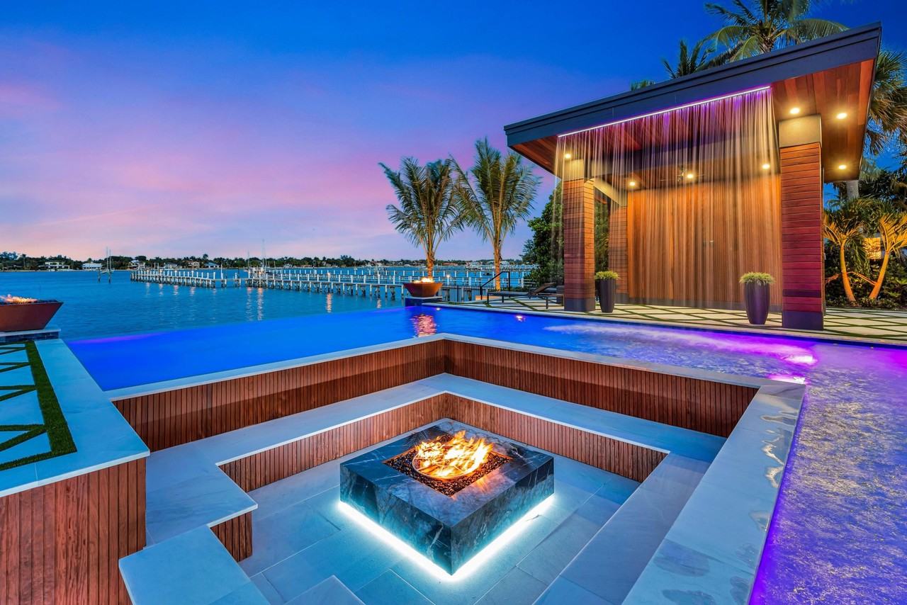 416 S Lake Dr - Photo 2 of 50