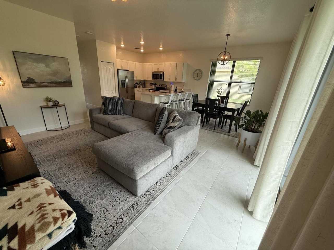 10031 W Villa Cir - Photo 7 of 42