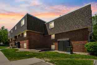 Lantern Square Apartments Spacious 1, 2 & 3 Bedrooms - Photo 1 of 1