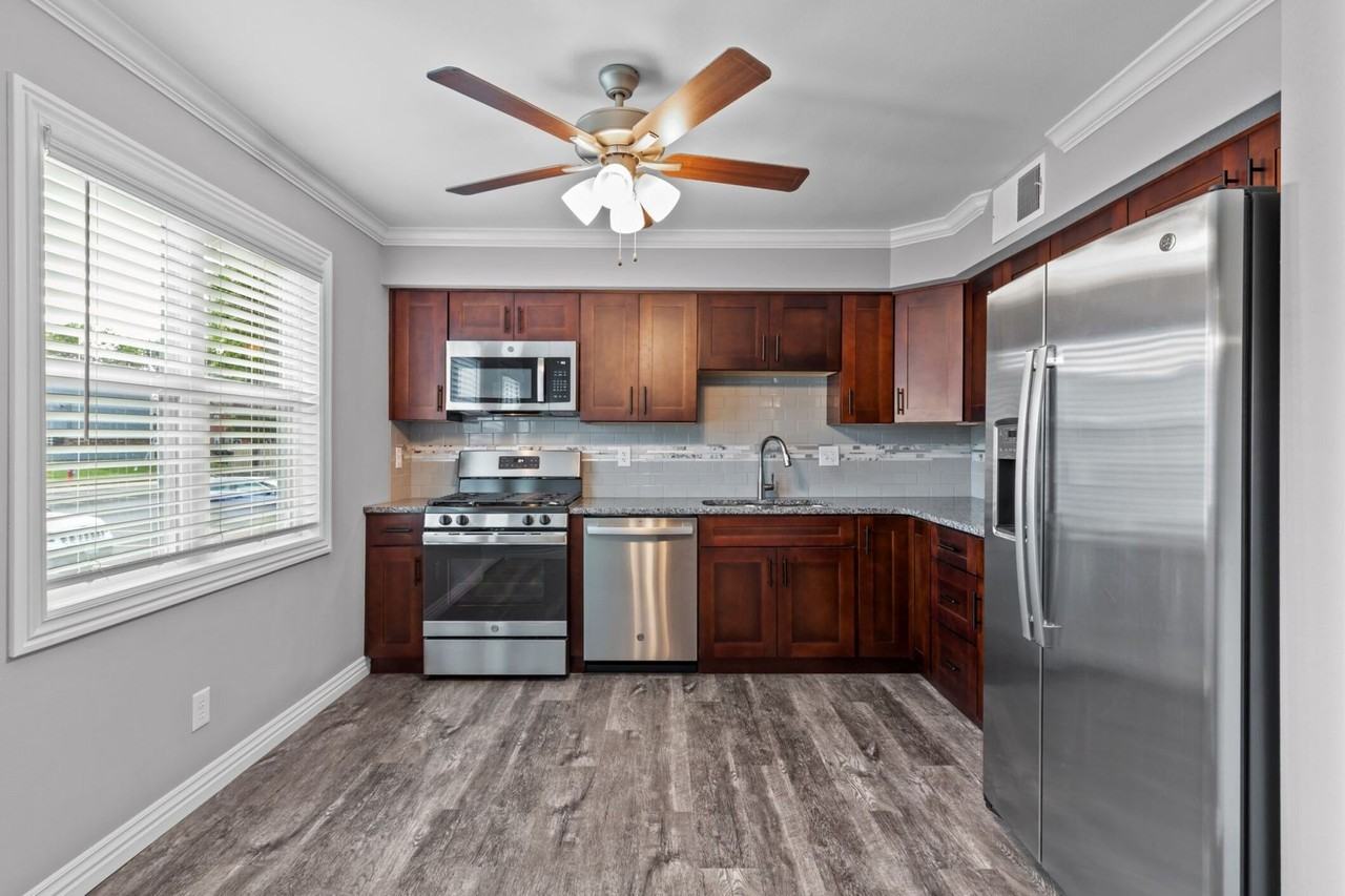 Forest Park Townhomes - Photo 2 of 50