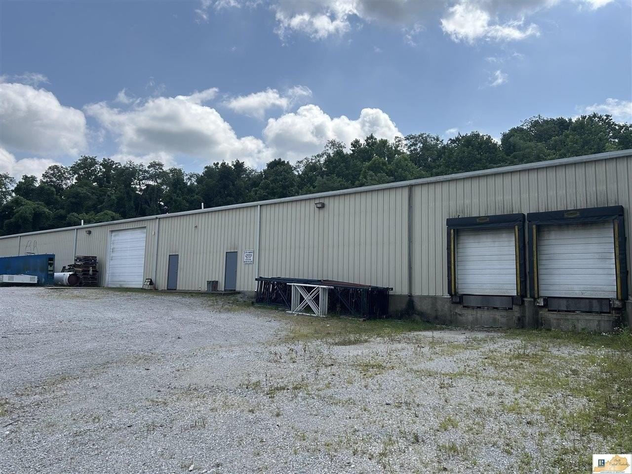 301B Reynolds Rd - Photo 3 of 10