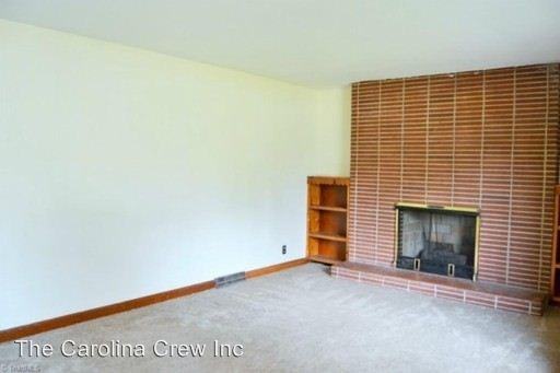 1119 Pleasant View Dr NE - Photo 2 of 15