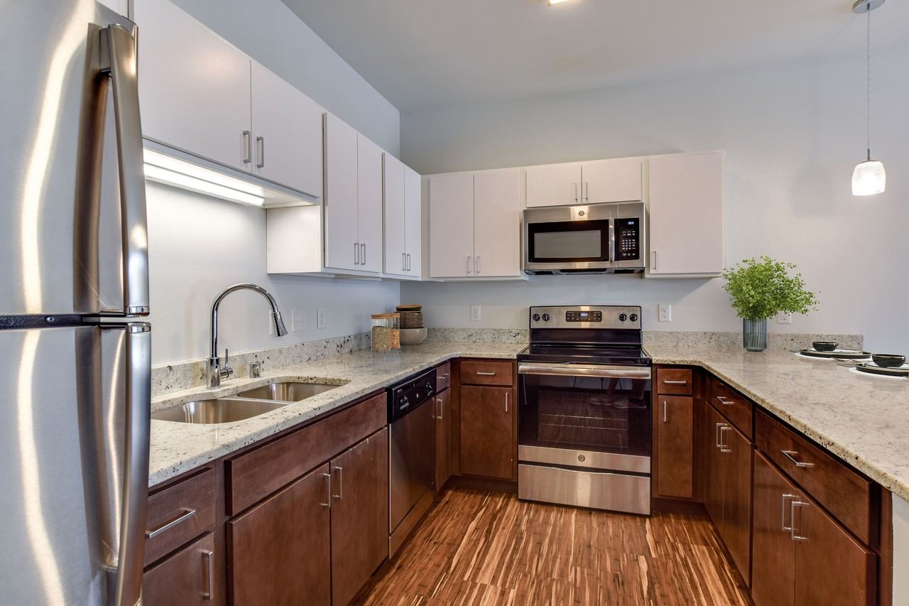 700 East Apartments - Photo 3 of 50