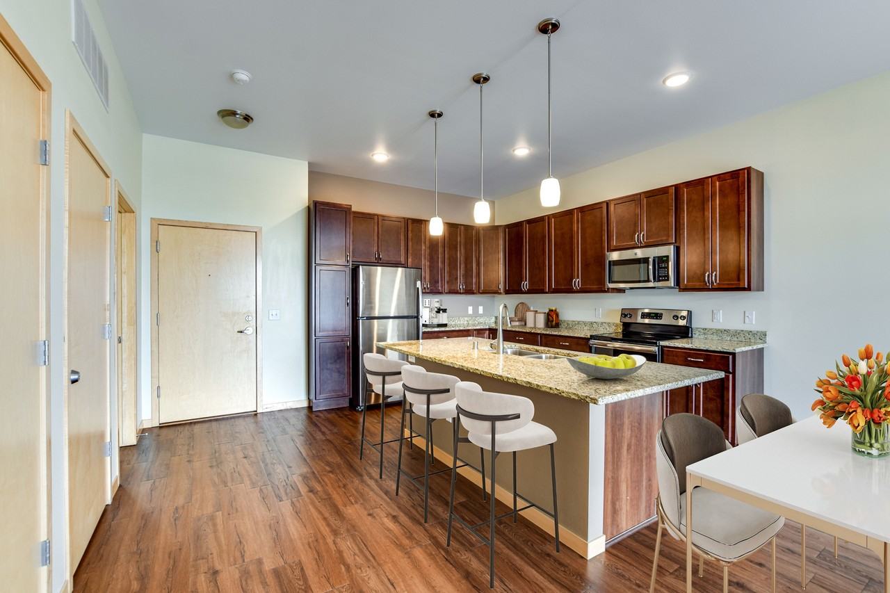 McKenzie Place Apartments - Photo 5 of 43