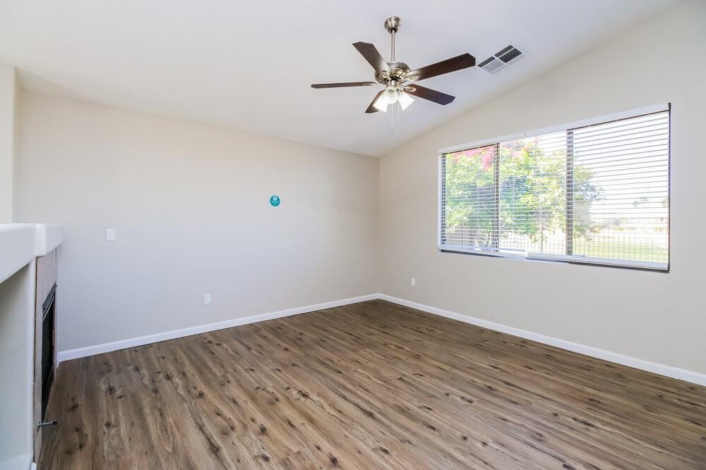 1346 S Boulder St - Photo 4 of 17