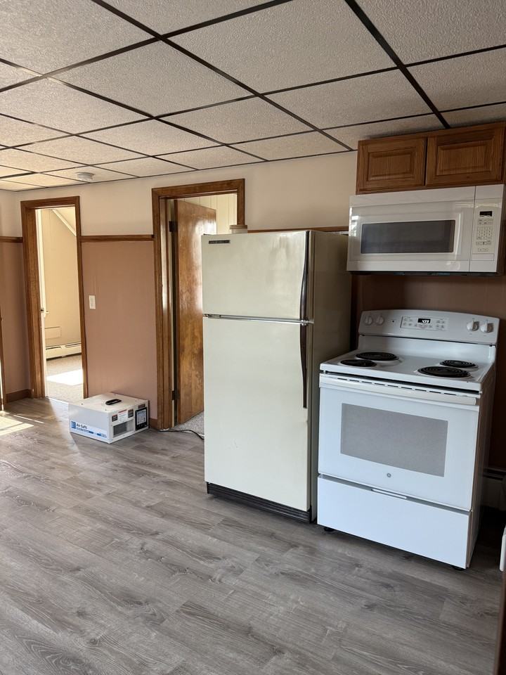 14 Pond St #3 - Photo 2 of 8