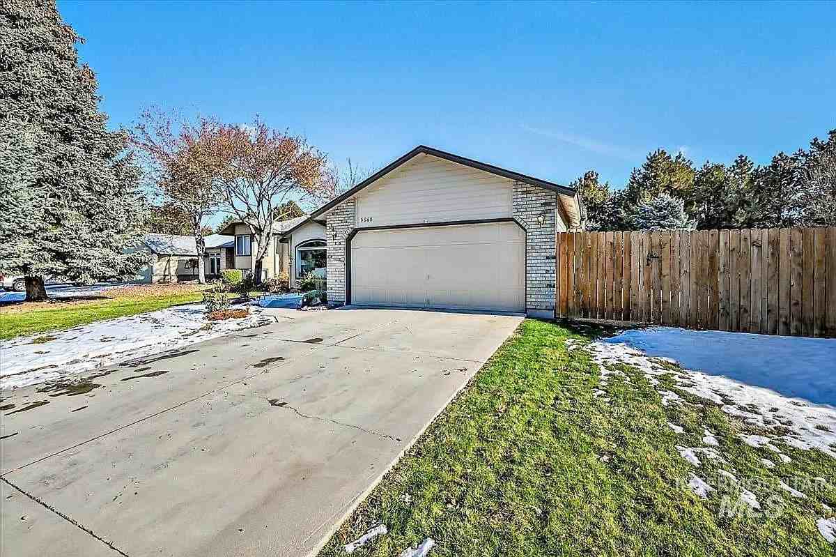 5668 S Kalmia Pl #NA - Photo 4 of 20