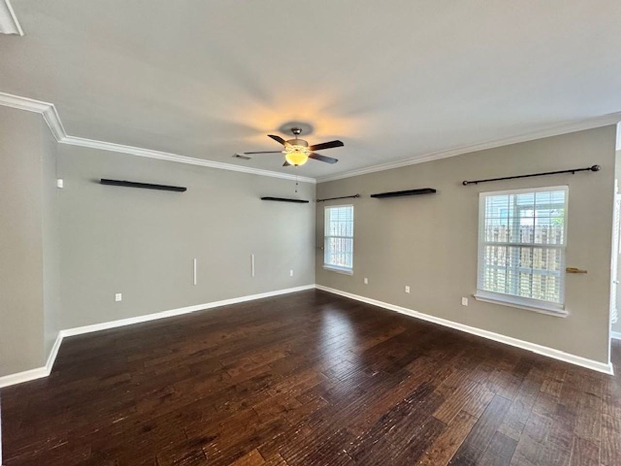 126 Farrah Ave - Photo 7 of 35