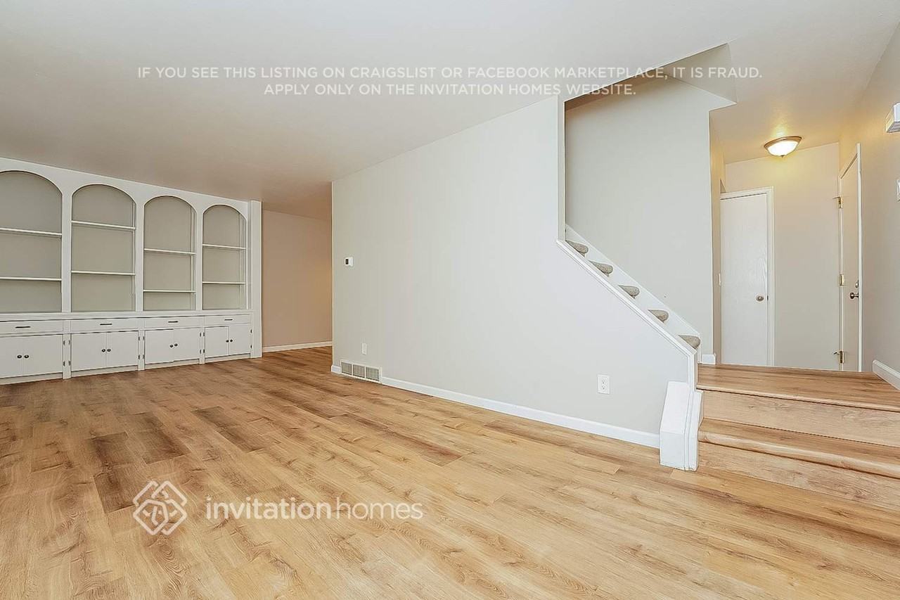 9336 W 100th Cir - Photo 4 of 16