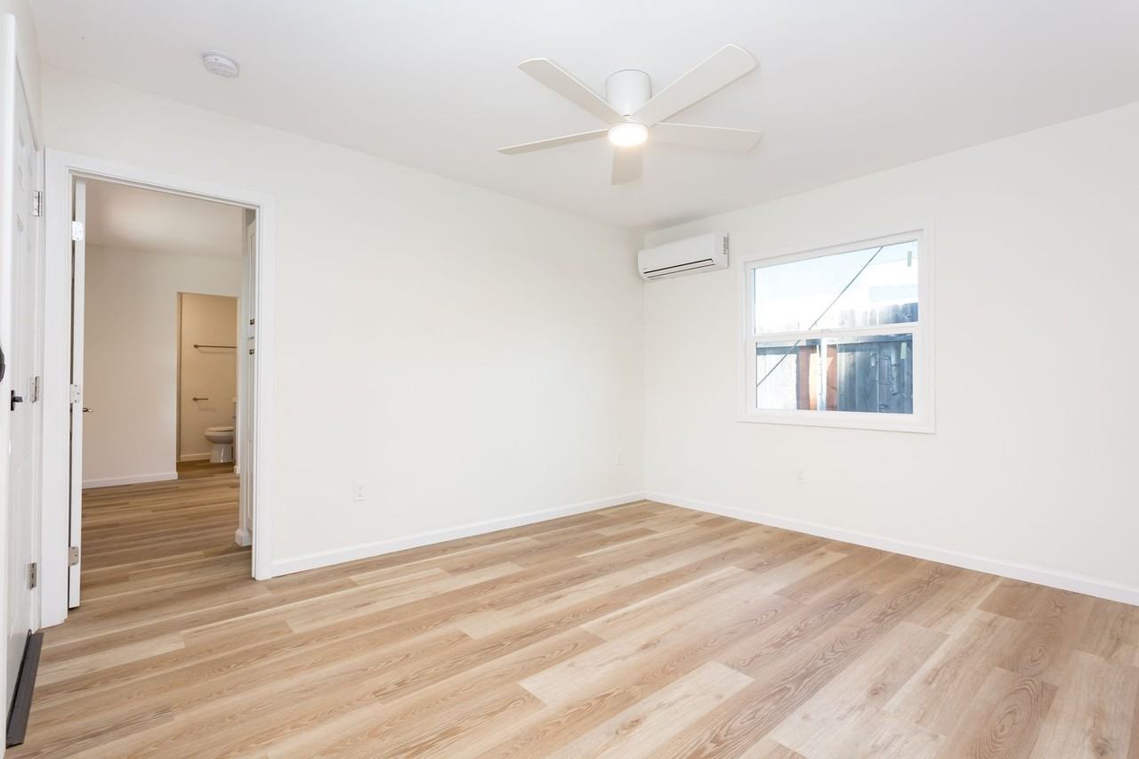 7621 Normal Ave - Photo 3 of 14