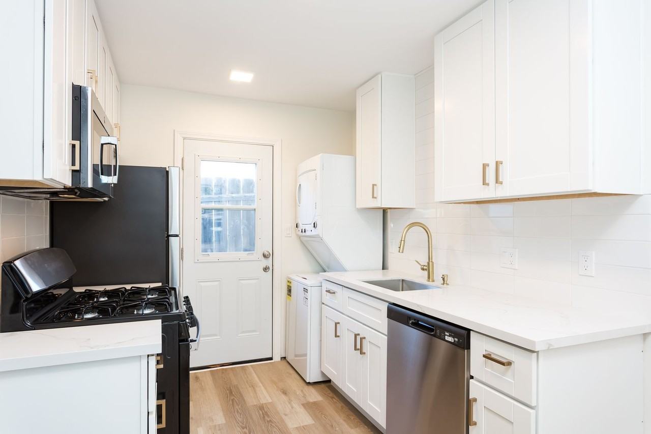7621 Normal Ave - Photo 5 of 14
