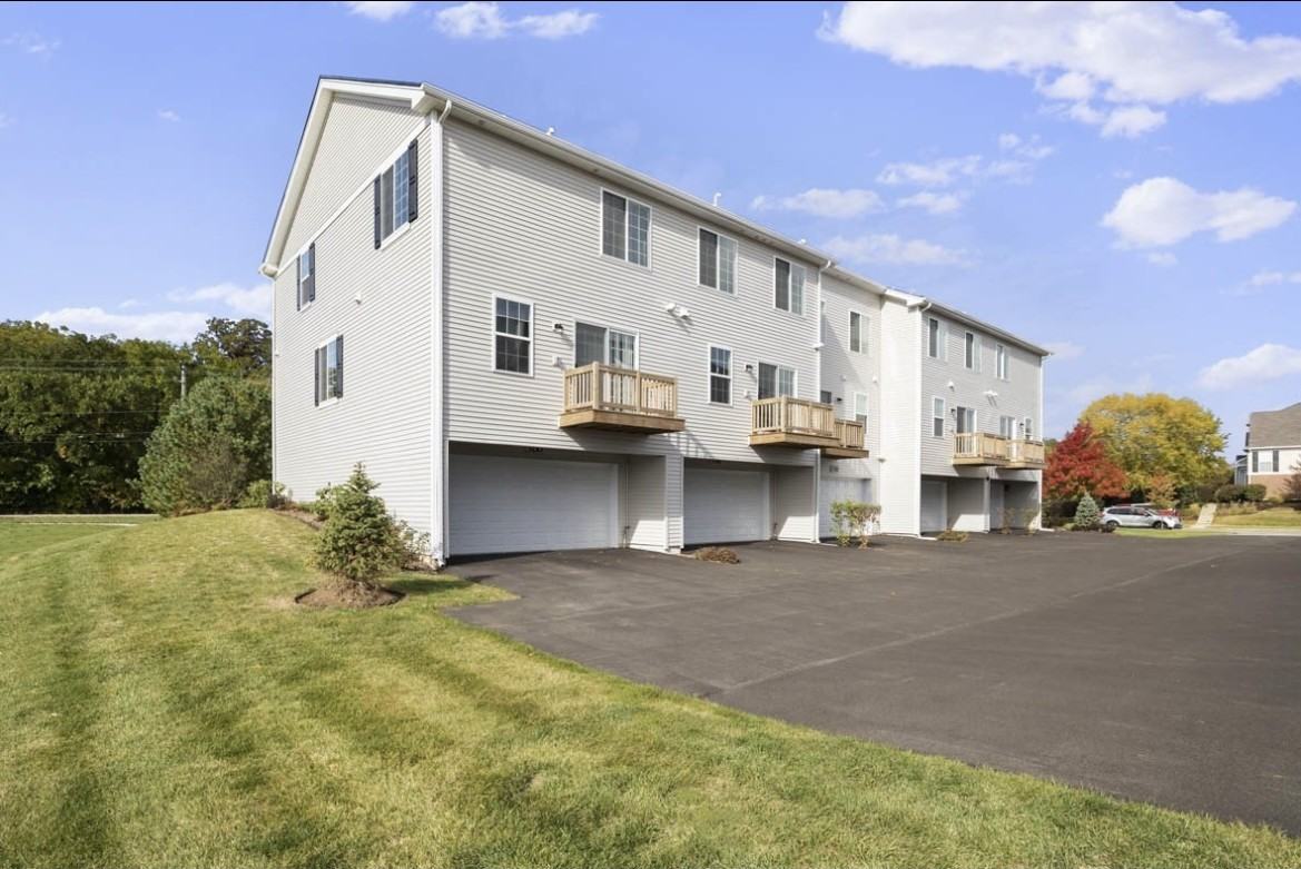 3820 Bissel Dr #3 - Photo 2 of 35