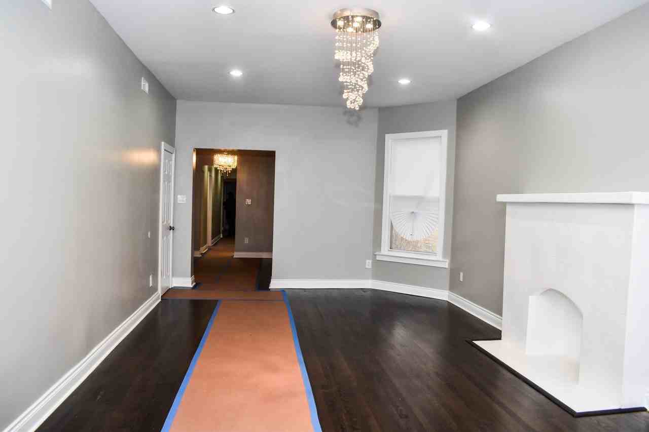 5041 S Michigan Ave #2 - Photo 6 of 29