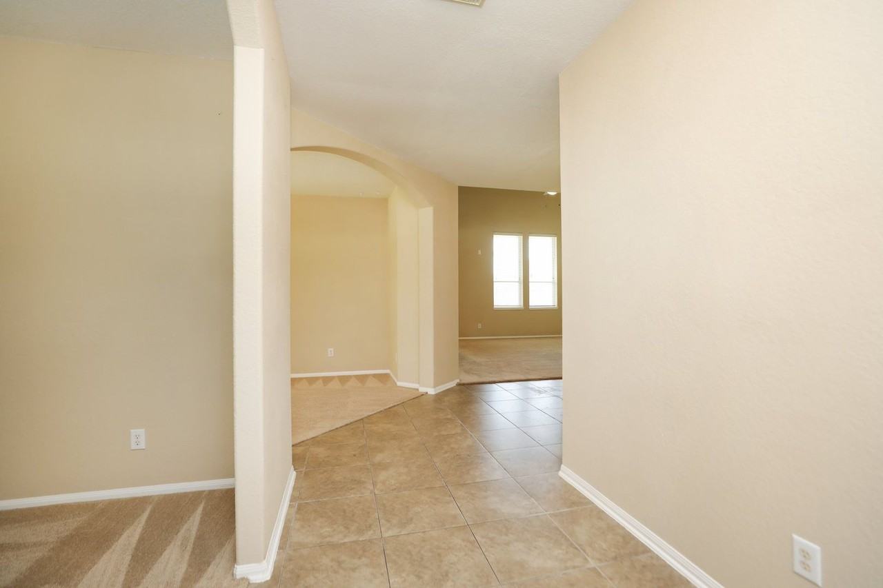 11023 Heartland Grove Dr - Photo 7 of 44