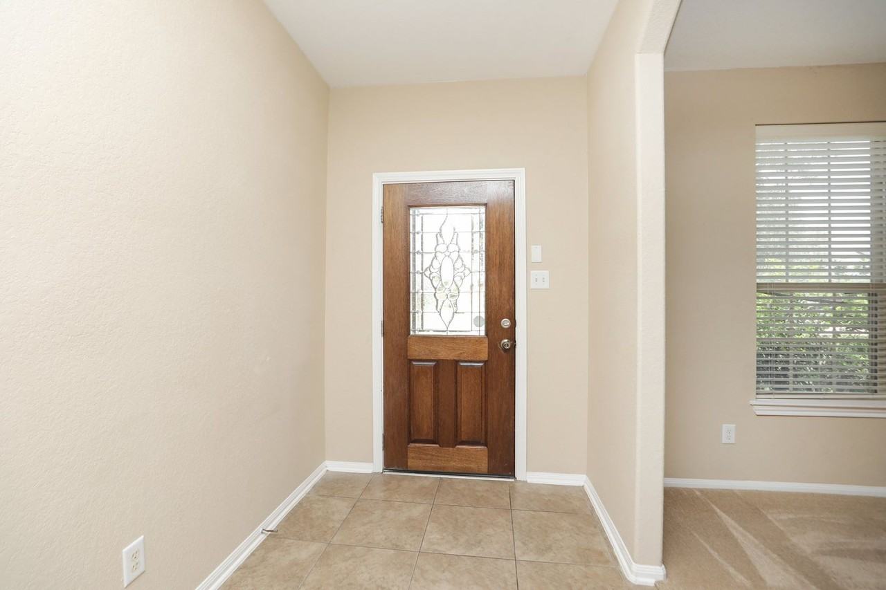 11023 Heartland Grove Dr - Photo 3 of 41