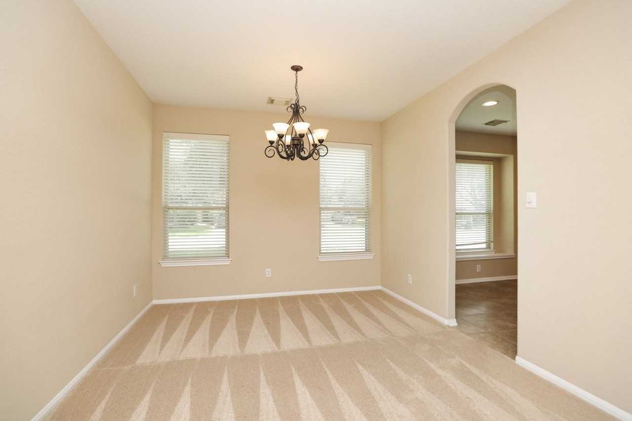 11023 Heartland Grove Dr - Photo 5 of 41