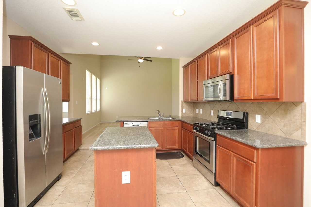 11023 Heartland Grove Dr - Photo 7 of 41