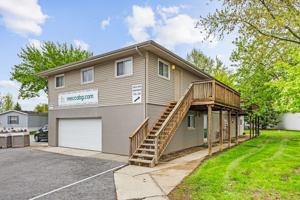 featured image of 1048 N Main St