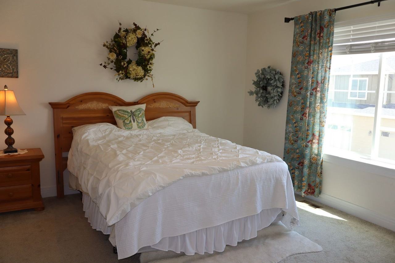 1169 Bon Homme Richard Dr - Photo 6 of 11