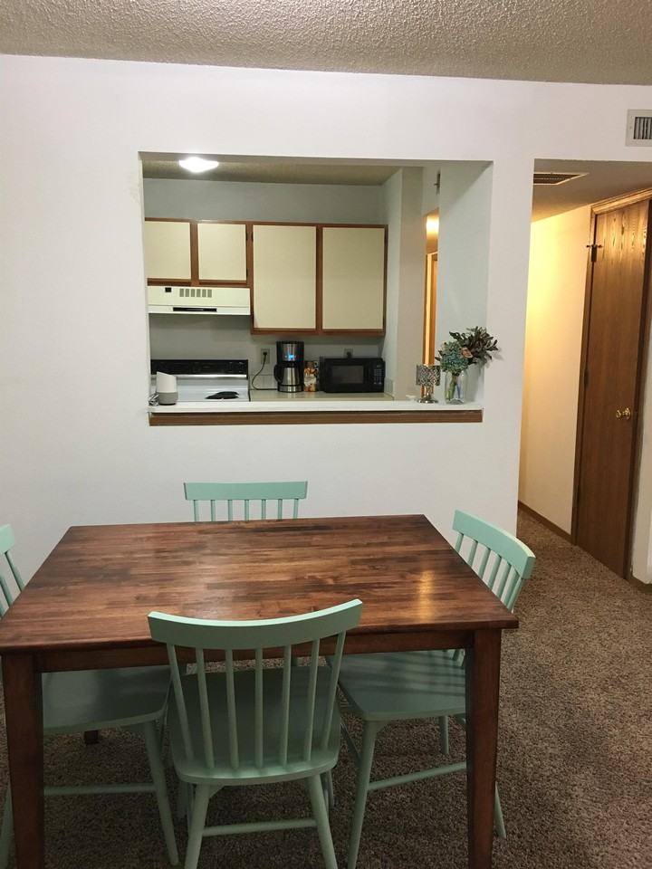 211 Mount Hope Court - Photo 2 of 11