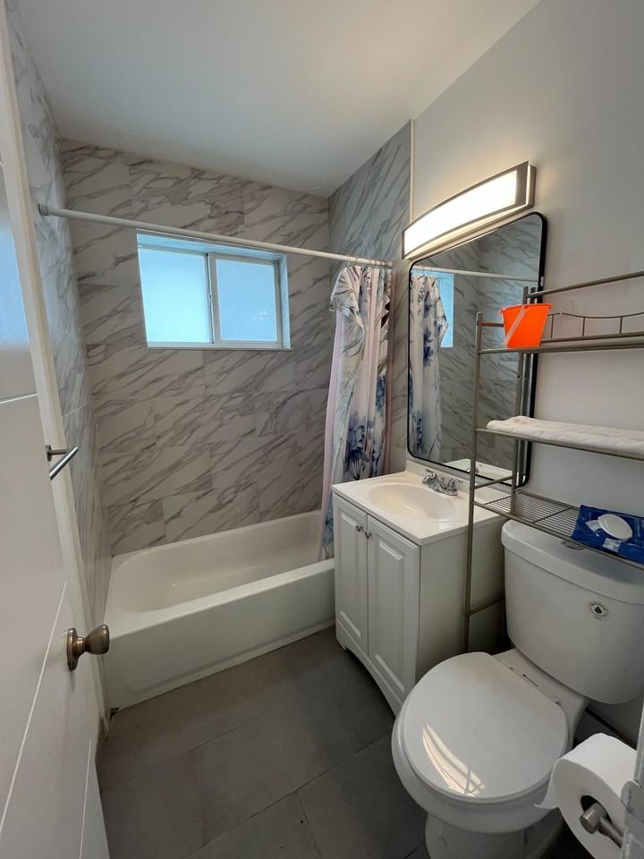 1920 Northwest 29th Street - Photo 2 of 15