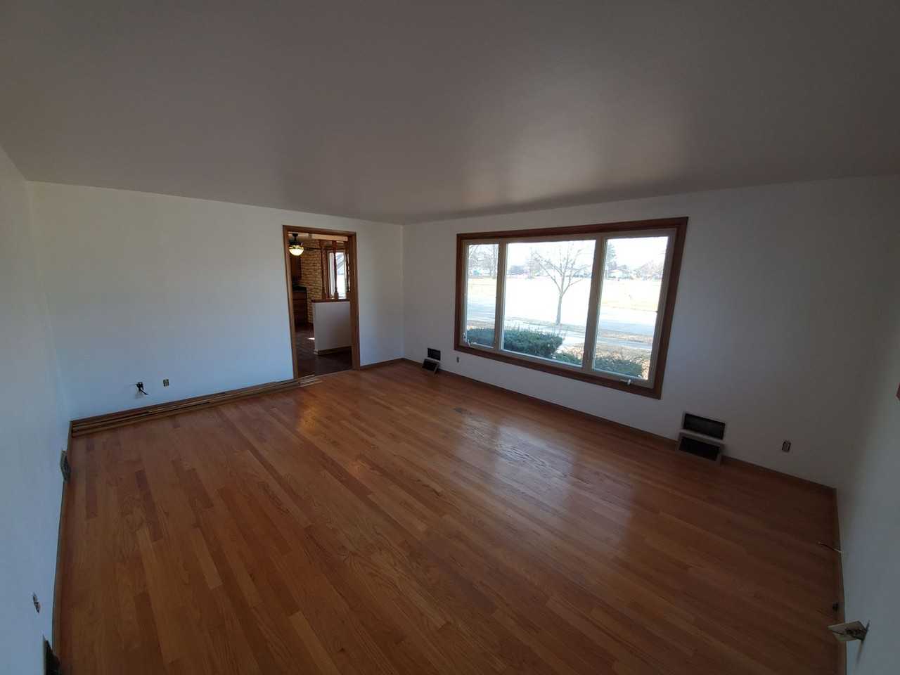 3215 25th Ave - Photo 3 of 21