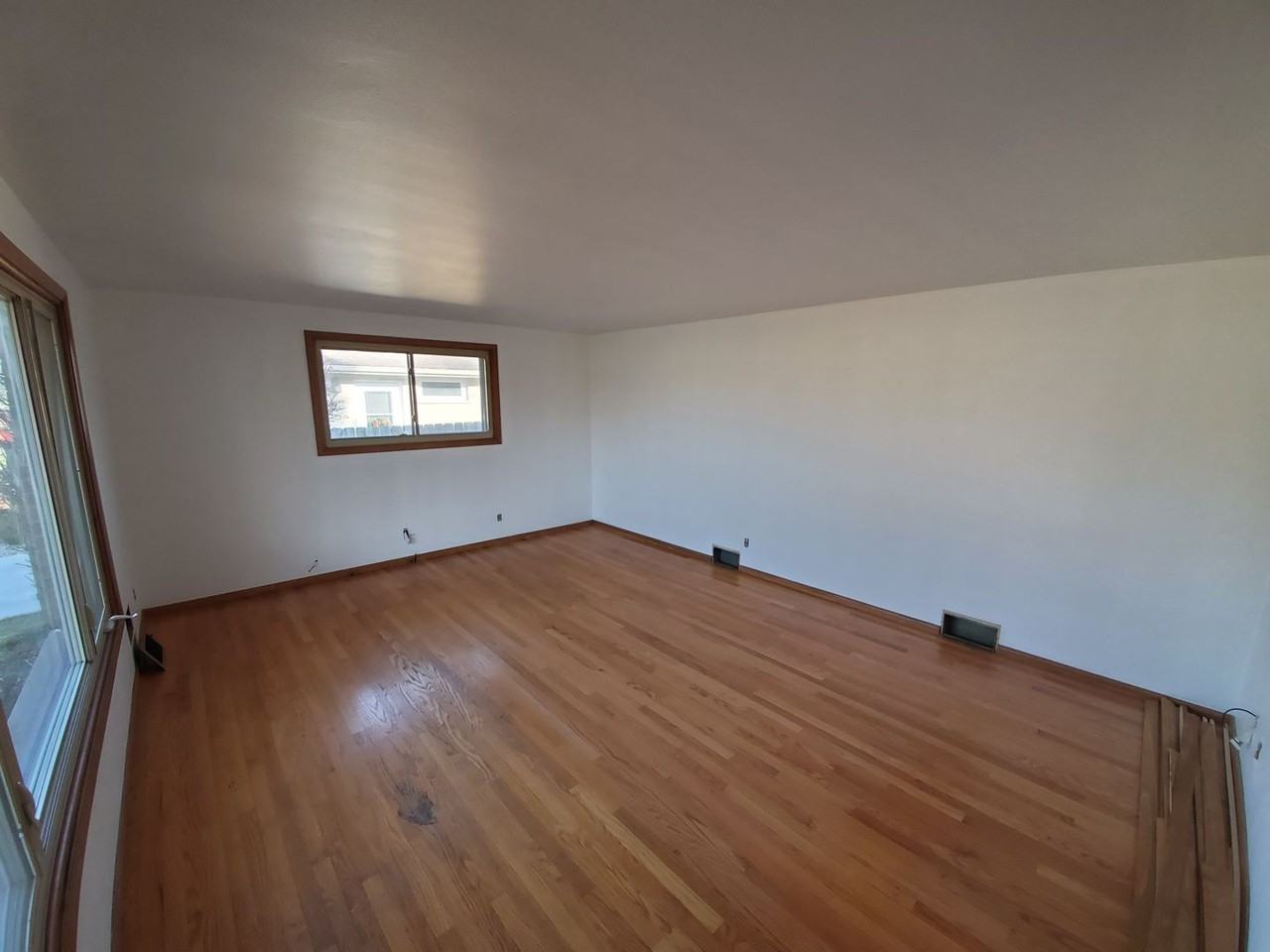 3215 25th Ave - Photo 4 of 21