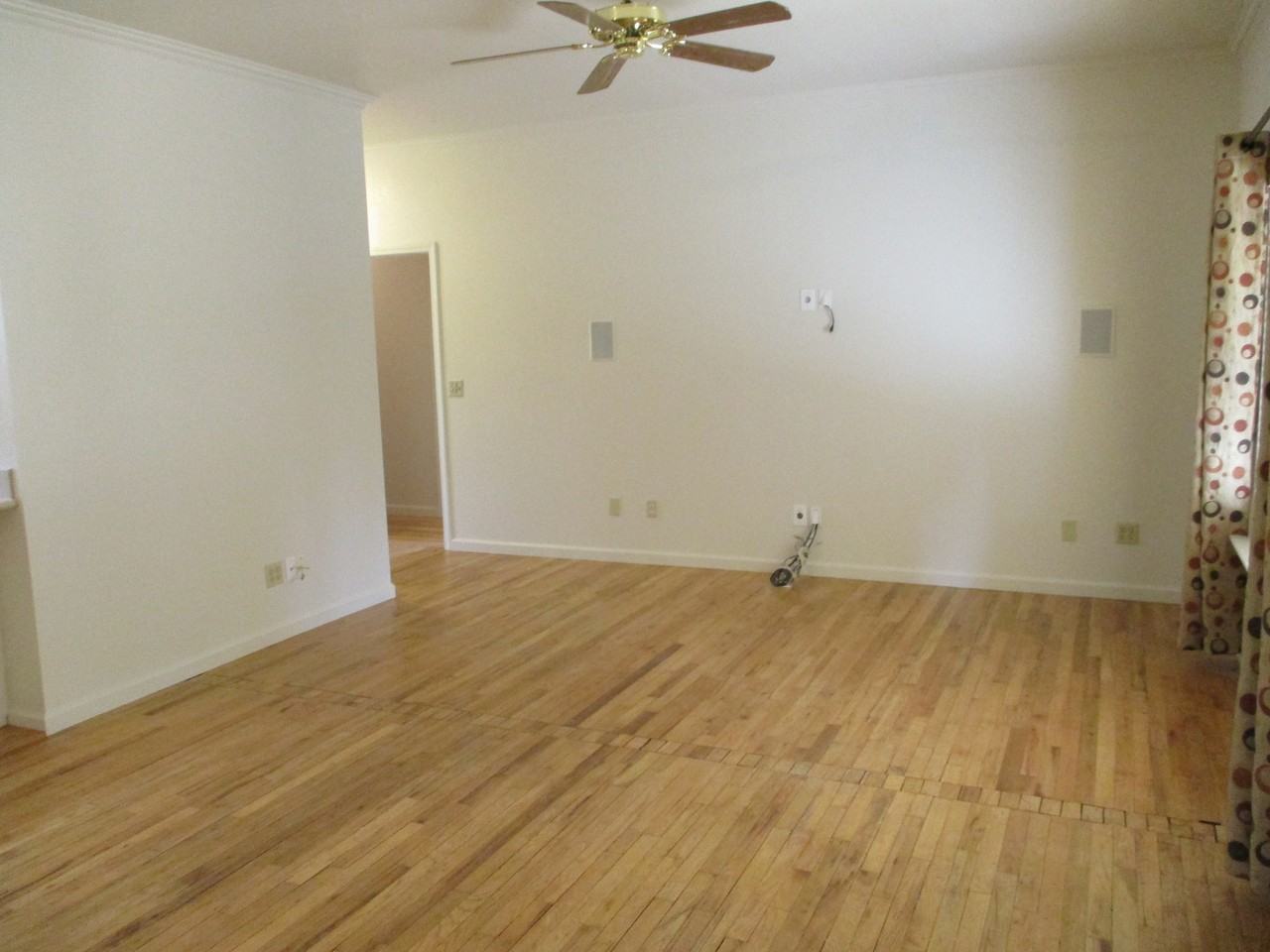 1608 Laburnum Ave - Photo 2 of 18