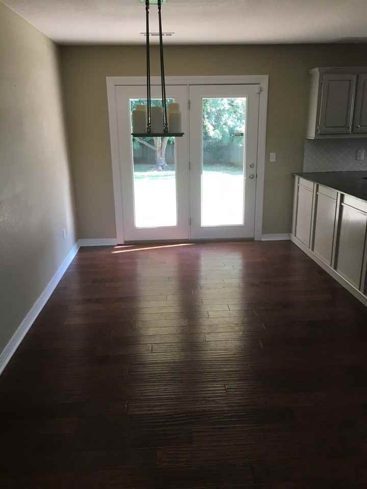 1040 E Broadview Dr - Photo 4 of 19