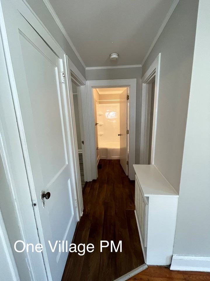 806 Massey Ave - Photo 4 of 16