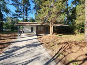 2433 Amsterdam Dr - Photo 1 of 1