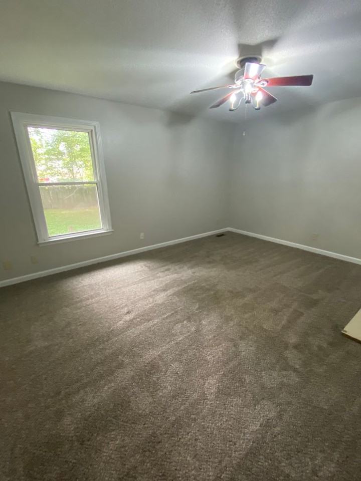 220 Mill Creek Rd - Photo 6 of 16