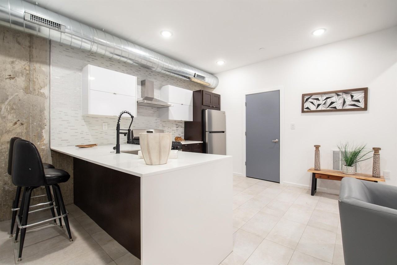 638 Diamond Street - Photo 3 of 17