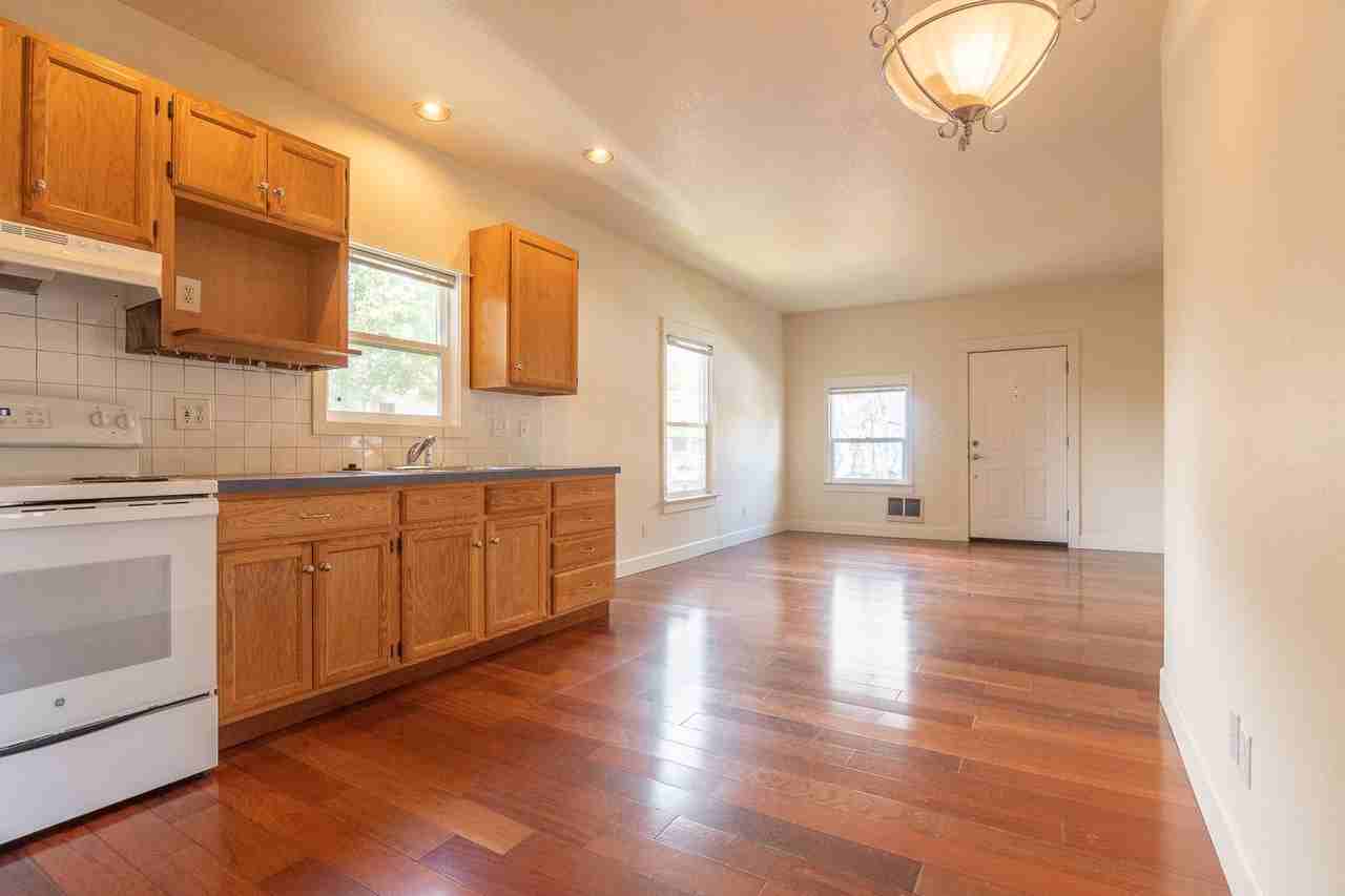 1004 N Mason St - Photo 3 of 29