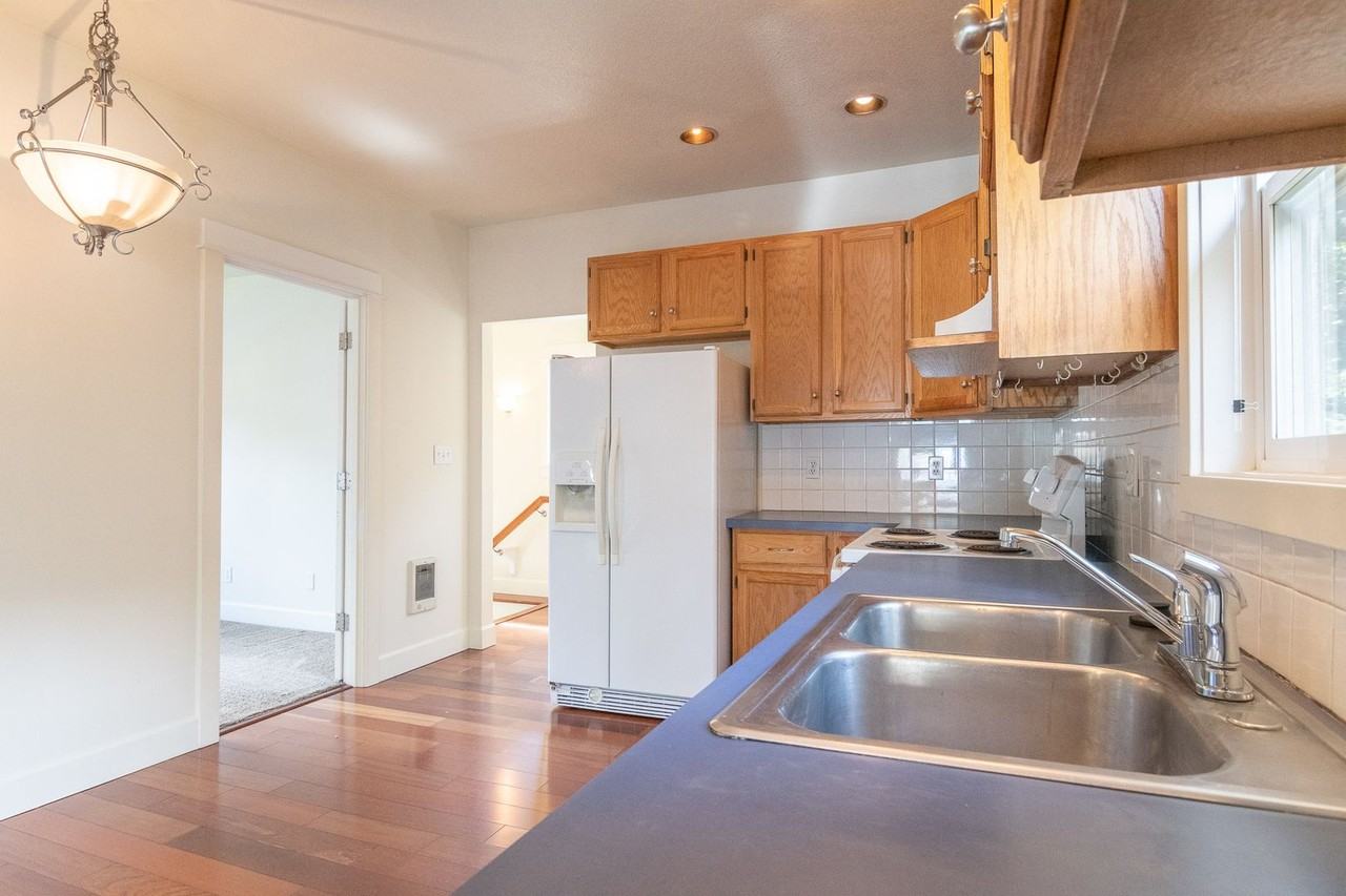 1004 N Mason St - Photo 4 of 29