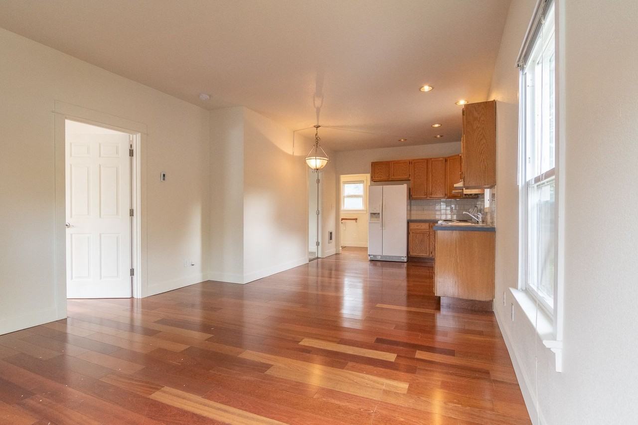 1004 N Mason St - Photo 5 of 29