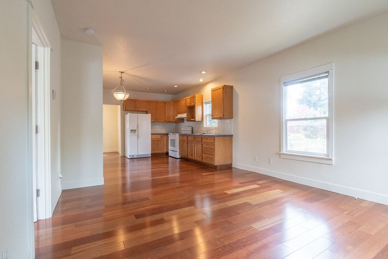 1004 N Mason St - Photo 6 of 29