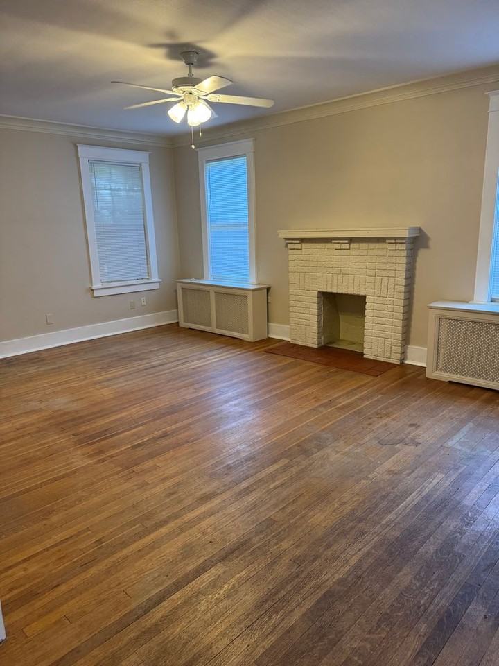 1950 Mignon Ave - Photo 2 of 10