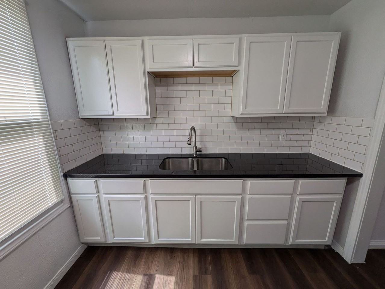 4770 Galveston St - Photo 4 of 12