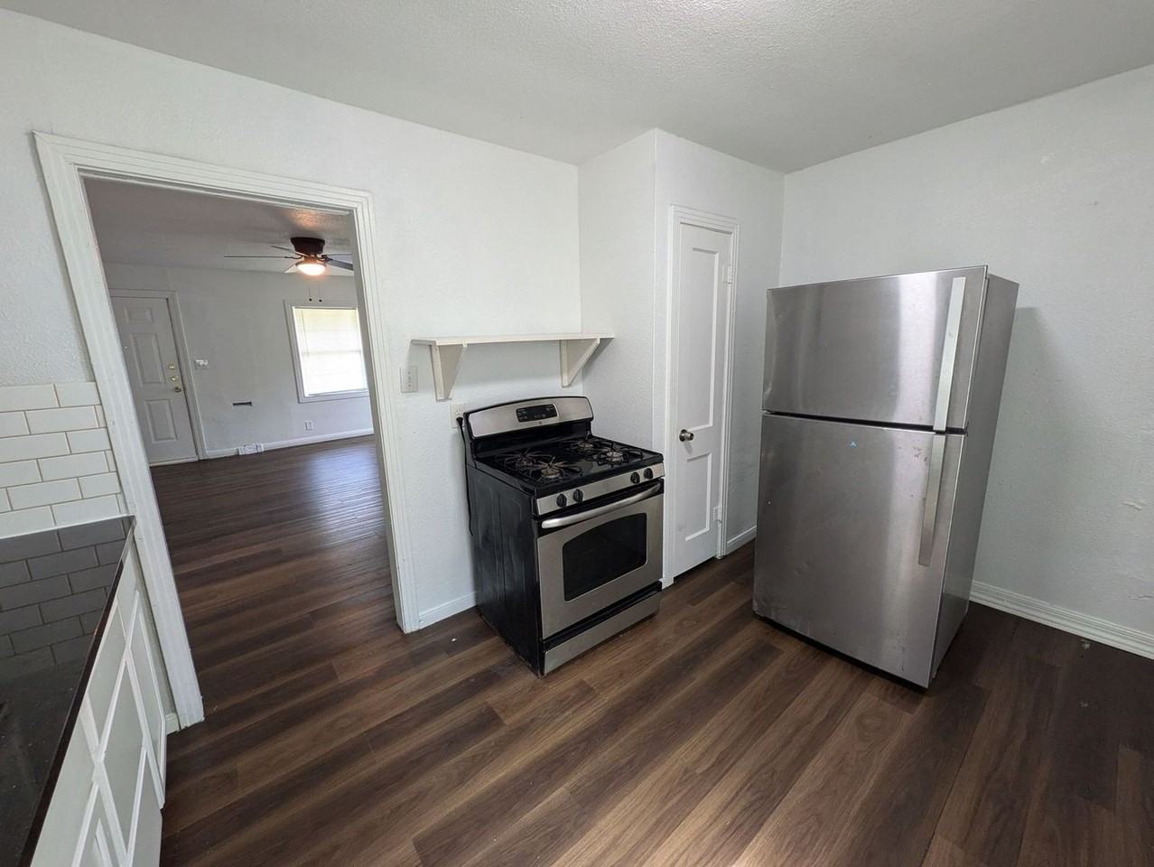 4770 Galveston St - Photo 5 of 12