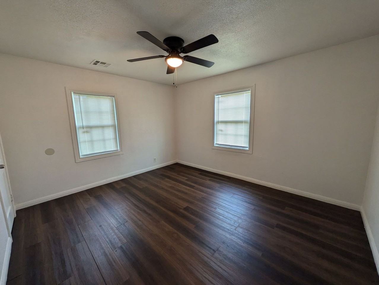 4770 Galveston St - Photo 6 of 12