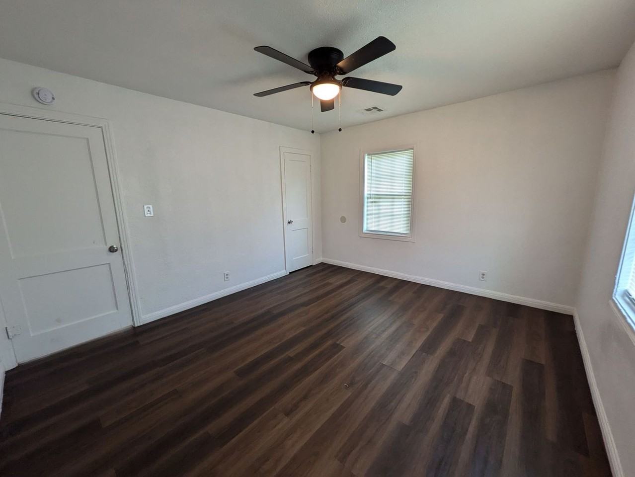 4770 Galveston St - Photo 7 of 12