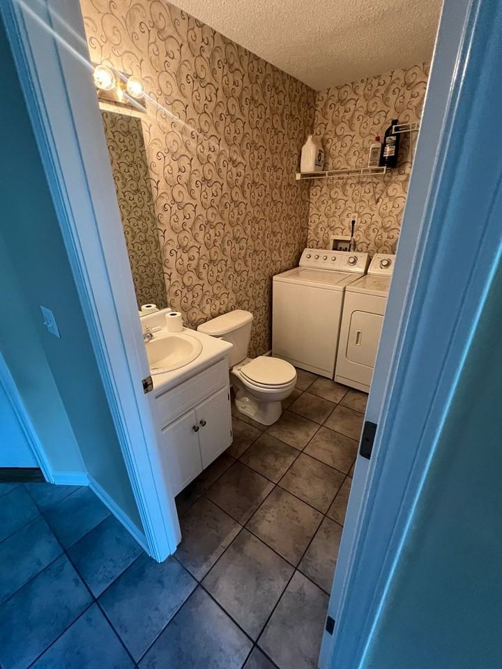176 Woodmere Dr - Photo 6 of 21
