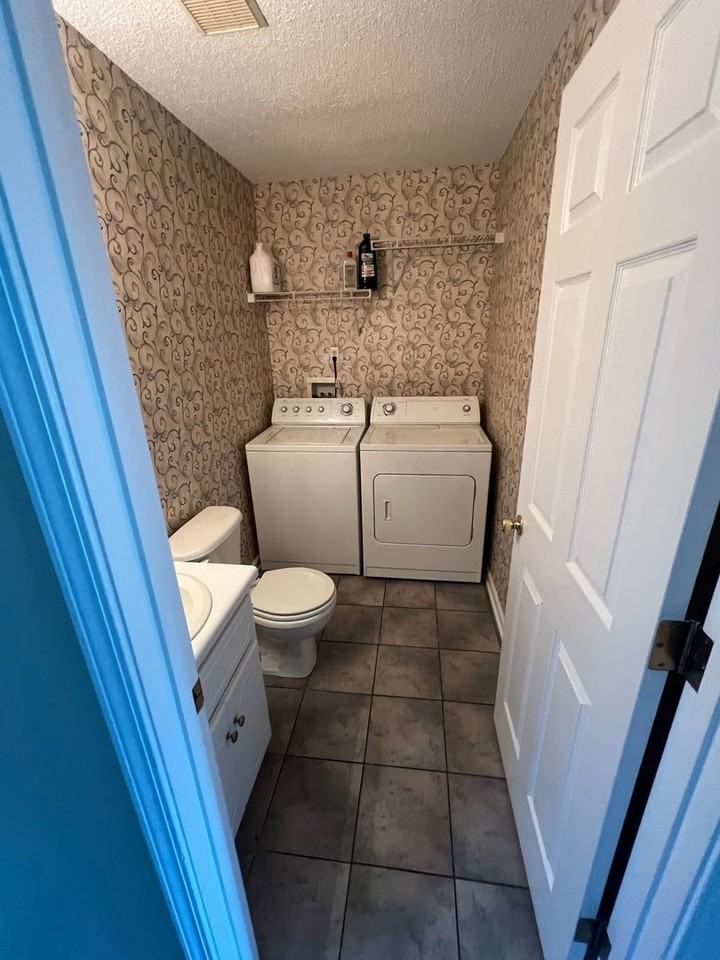 176 Woodmere Dr - Photo 7 of 21