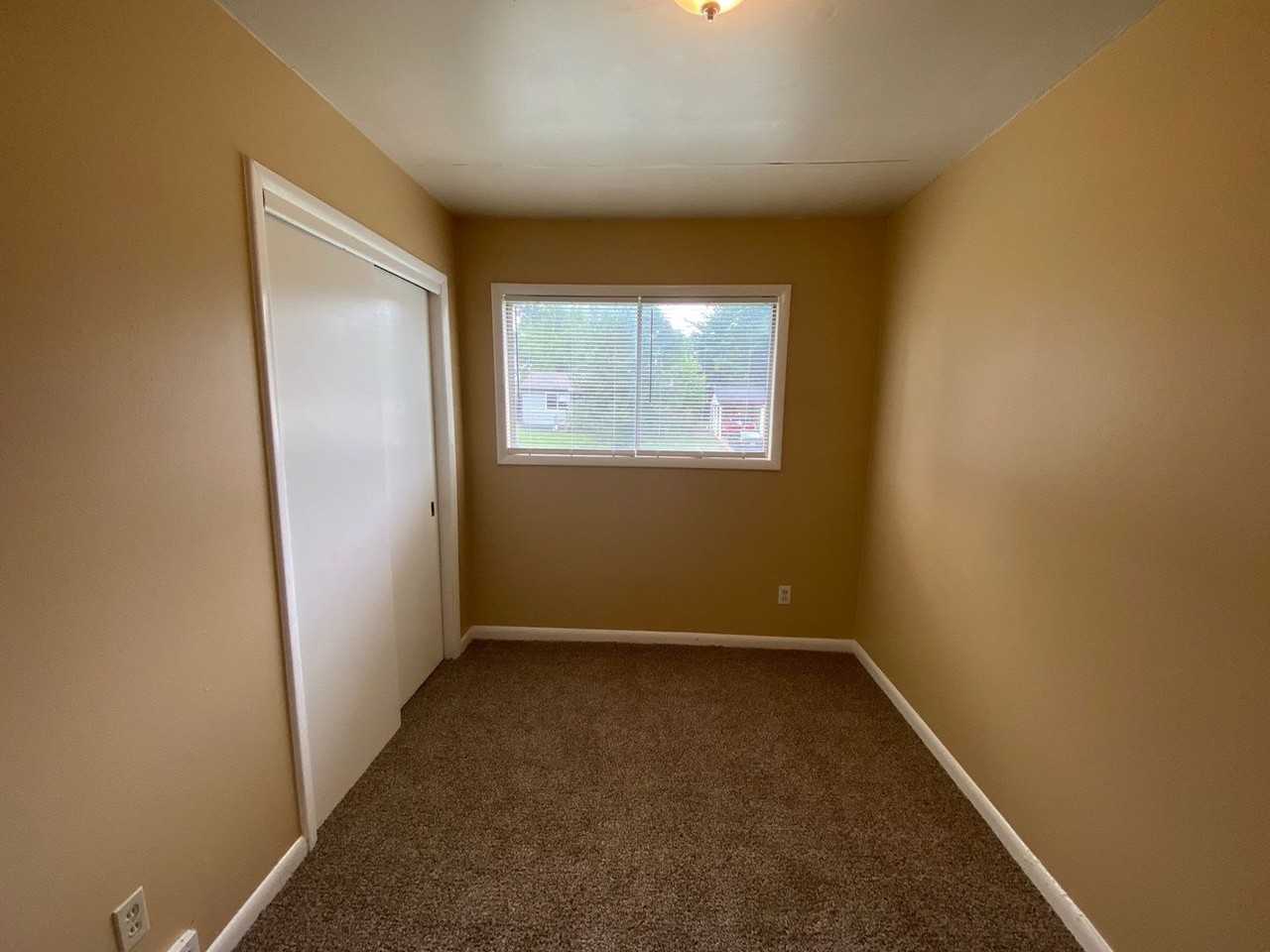 648 Pawnee Ave - Photo 7 of 14