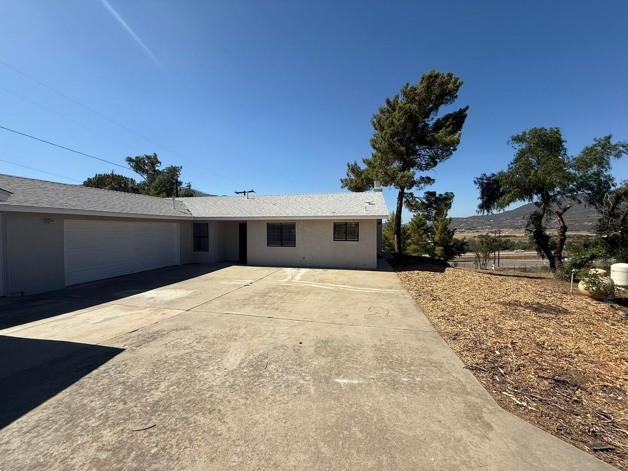 1345 Casa De Roca Way - Photo 3 of 50