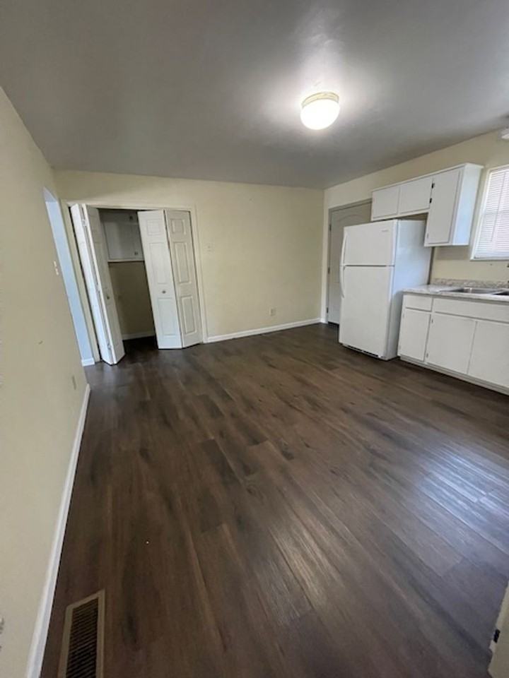 3623 Cardin Ln - Photo 2 of 14