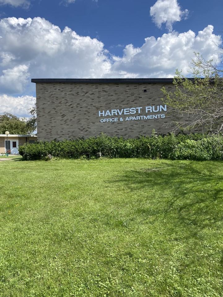 344 West Lincoln Avenue - Photo 2 of 10